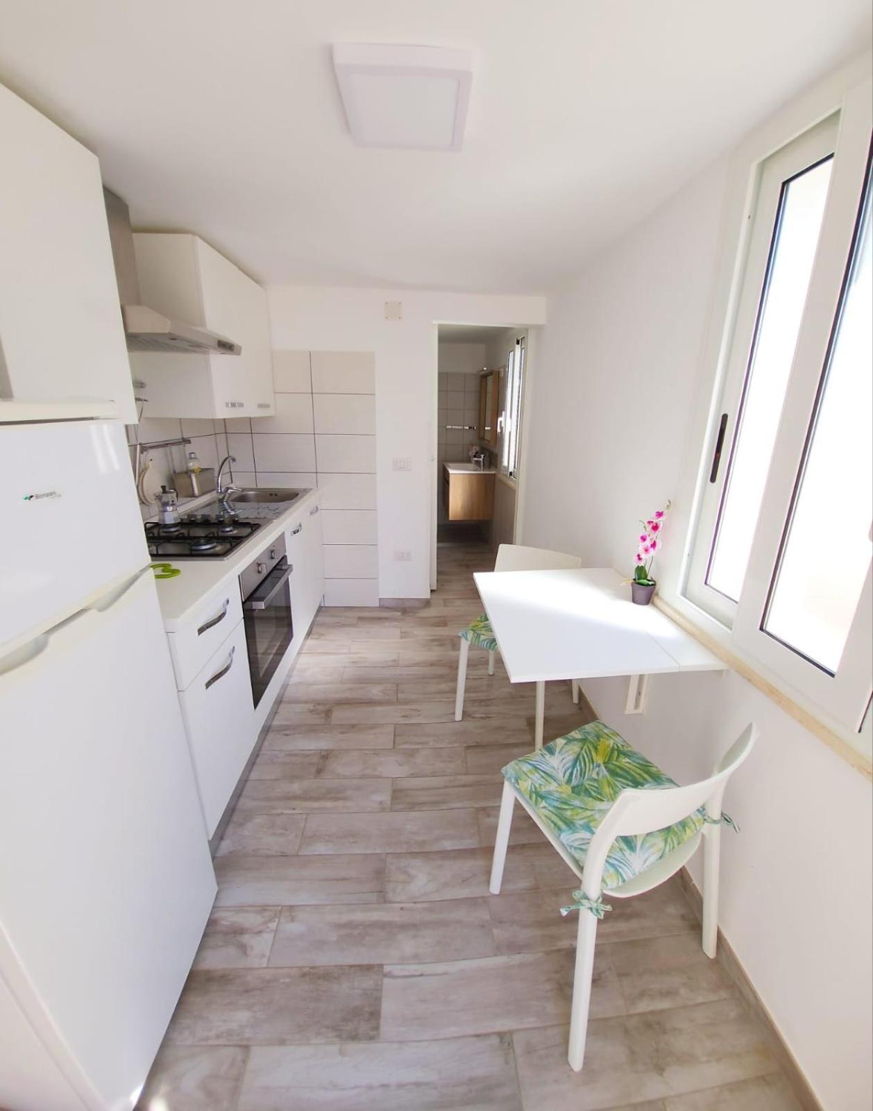 Casa Al Mare Orchidea - Motoparking - Wifi Free - Ac Apartment